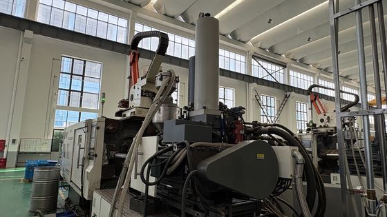 İyi bir fiyat. Thixomolding Technology Magnesium Alloy Die Casting Machine with 5000 KN Clamping Force and 10-285rpm Screw Speed for 50Hz Power Supply çevrimiçi